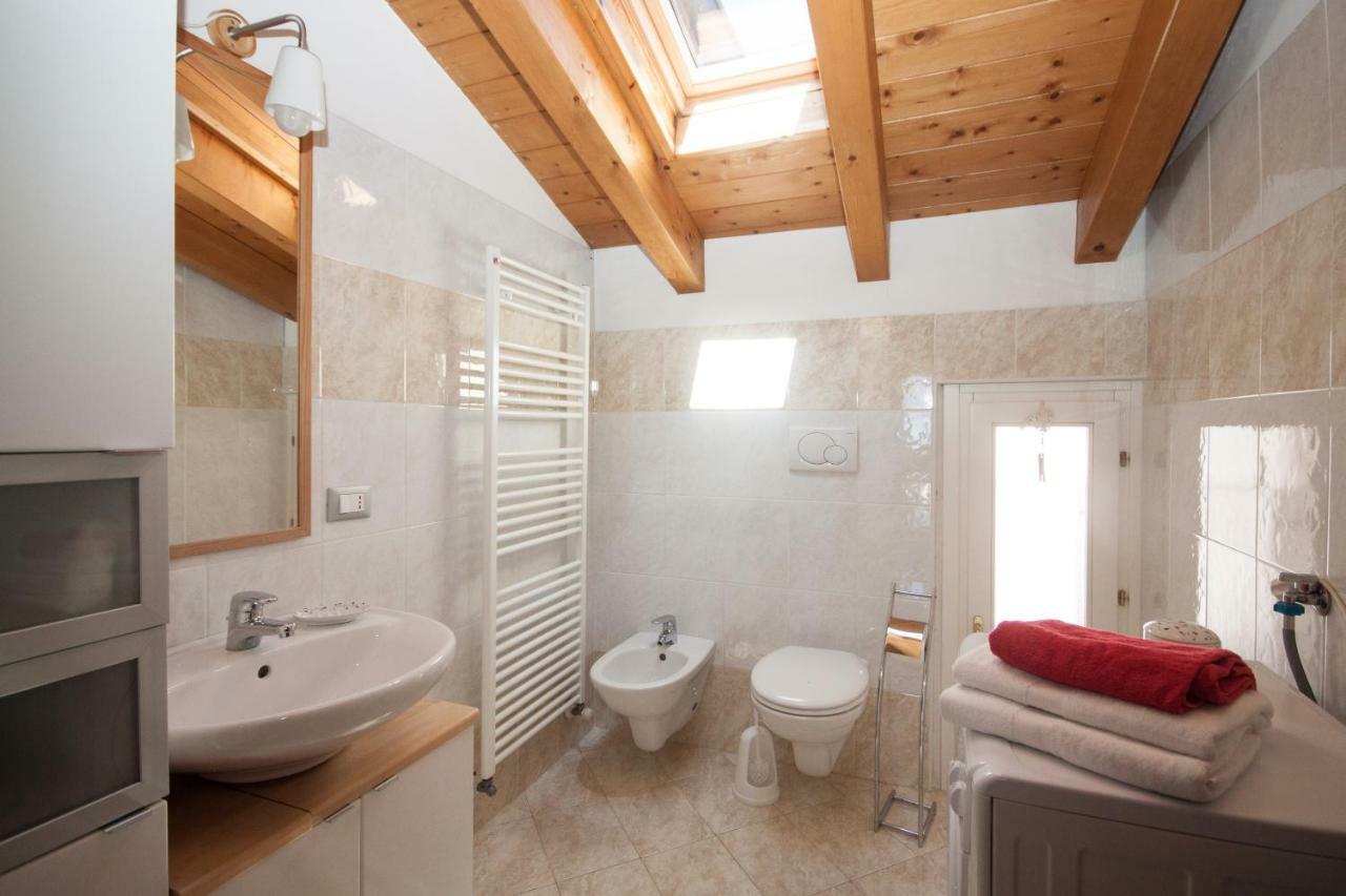 Casa Del Sole - Pianello Del Lario By Lovecomo Exterior photo